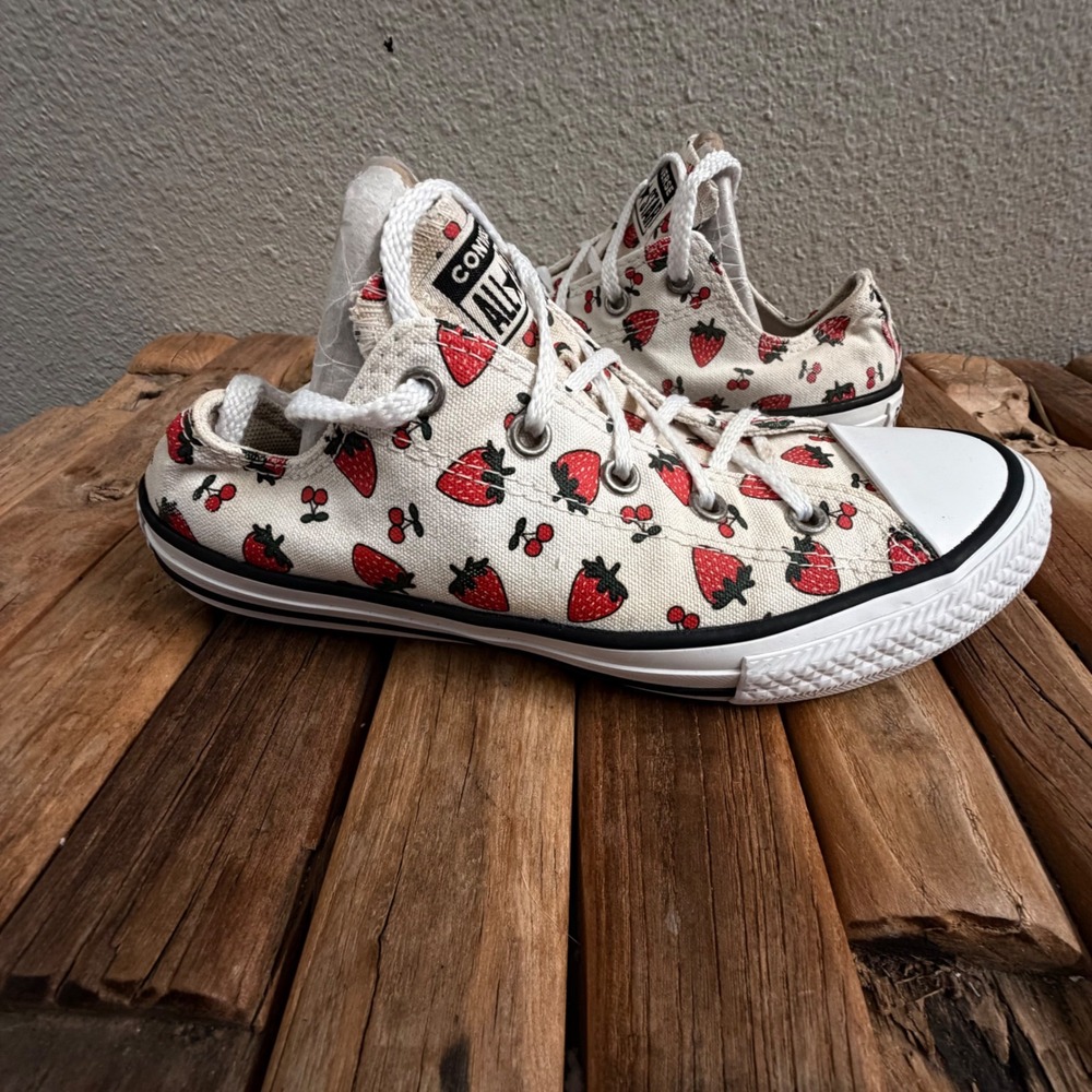 Converse All Star Shoes Size 4 Junior White Strawberry Cherry Fruit Sneakers